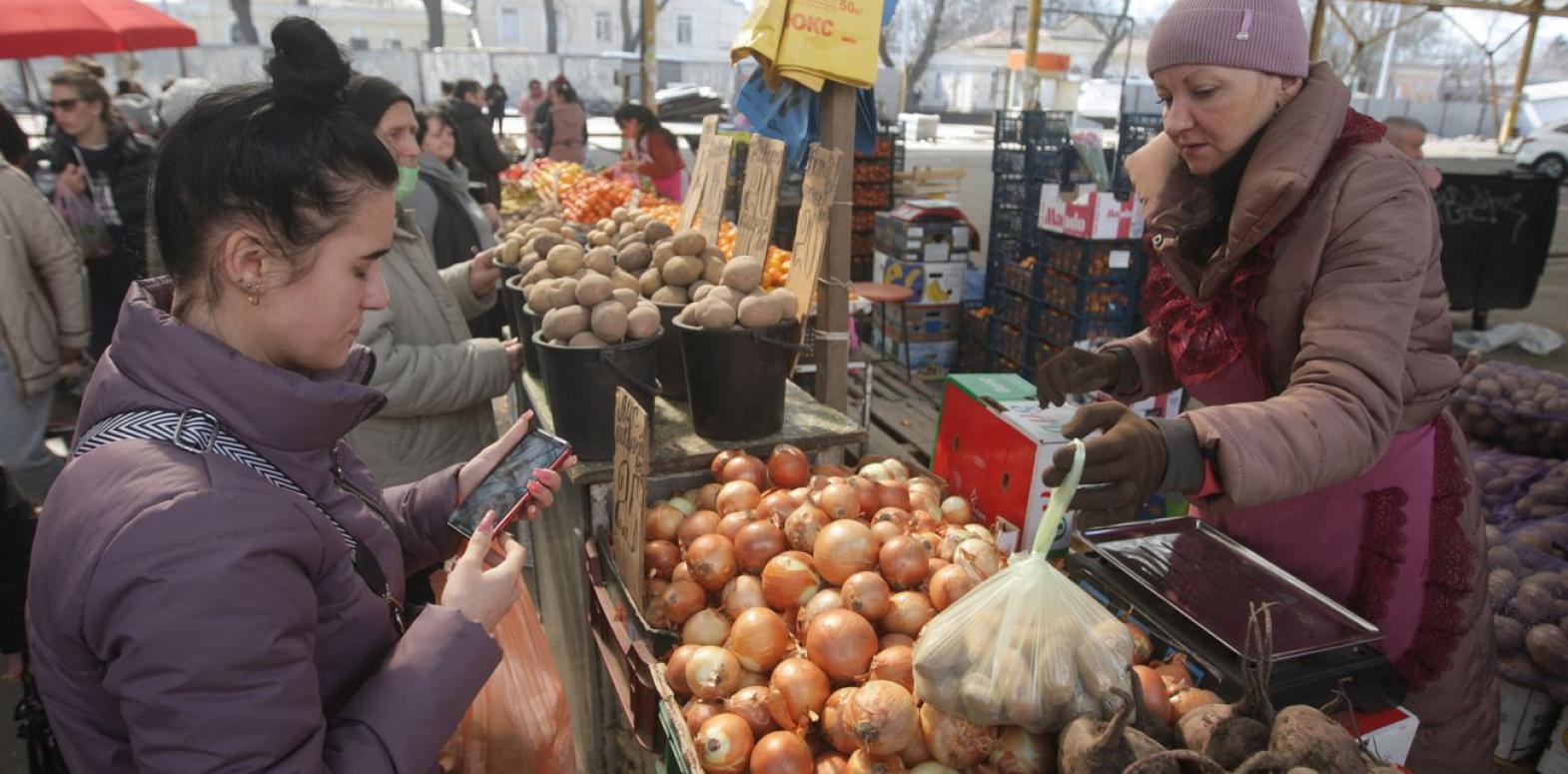 Продукты снова дорожают: на что в Украине выросли цены за последний месяц