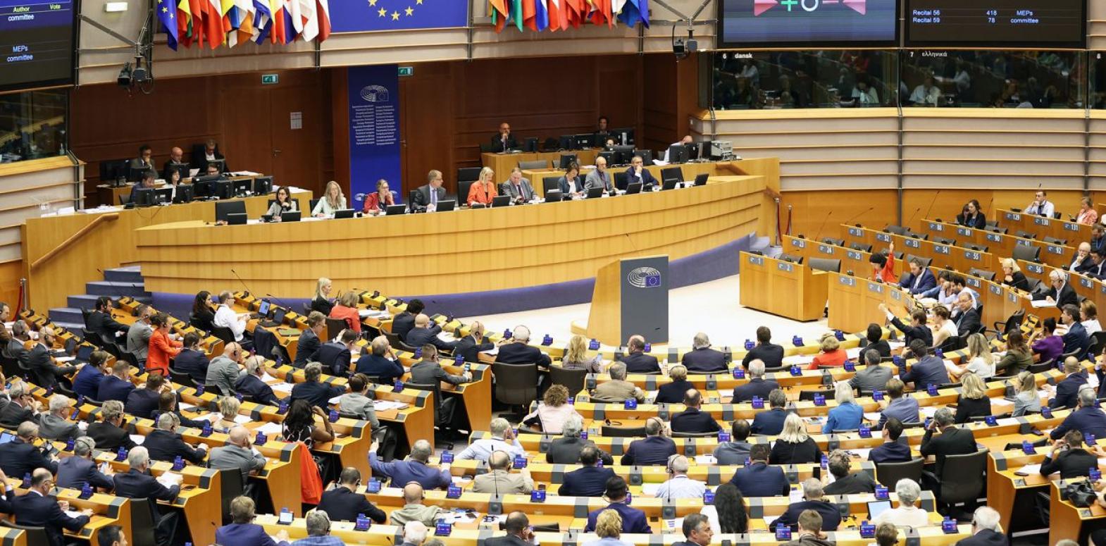 Европарламент одобрил кредит на 35 миллиардов евро для Украины