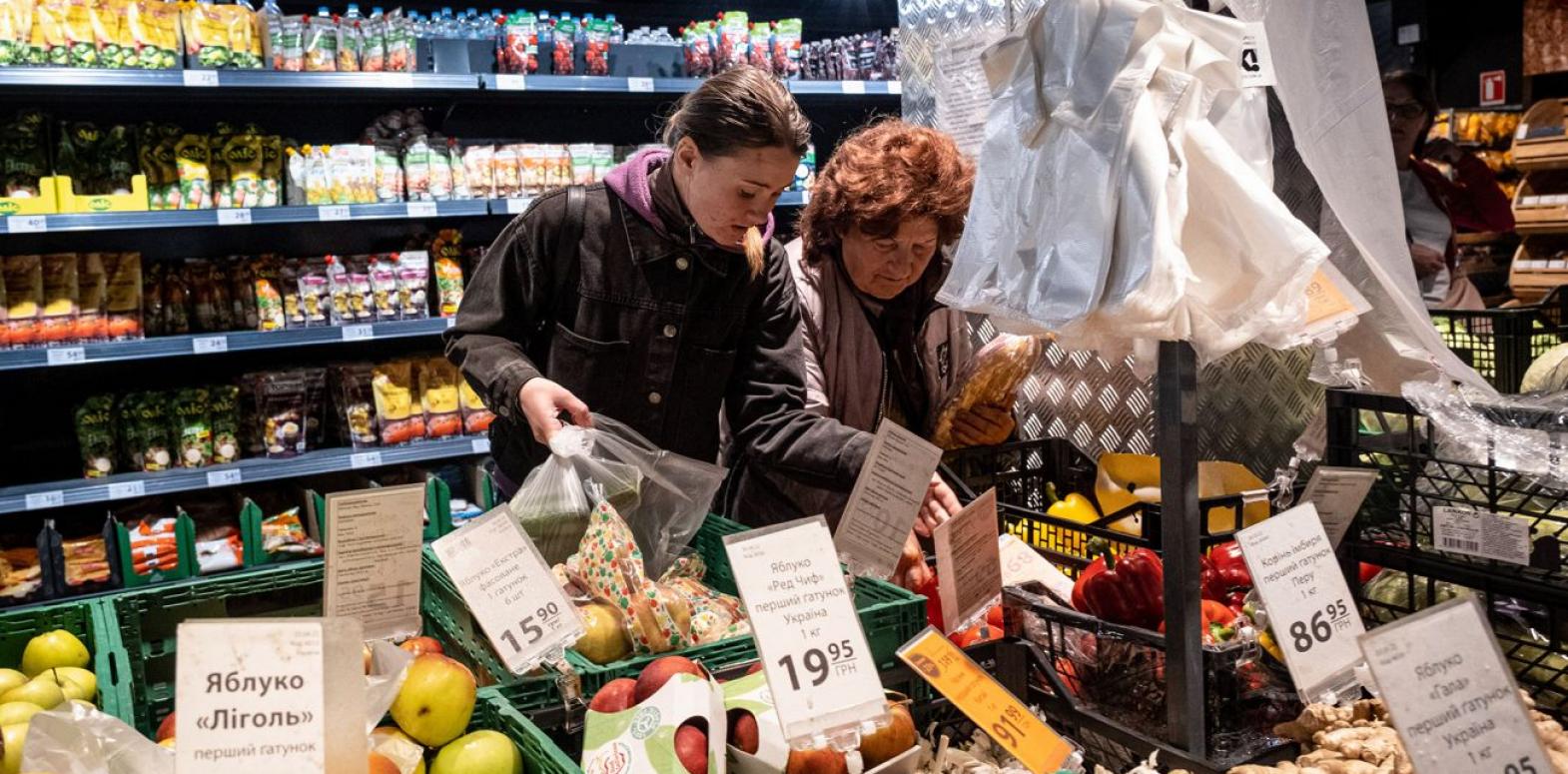 В Украине в феврале ускорилась инфляция: в НБУ рассказали, насколько подорожали продукты