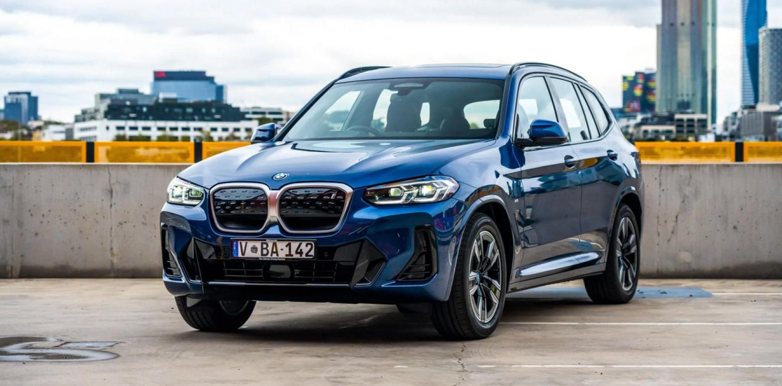 BMW iX3 – электрический кроссовер в духе премиум-класса