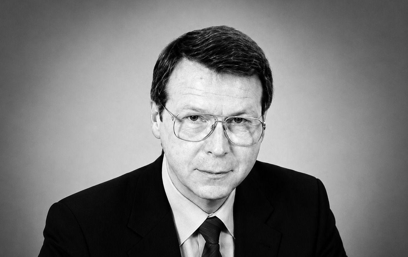 Скончался Сергей Осыка, экс-нардеп и разработчик проекта Конституции Украины