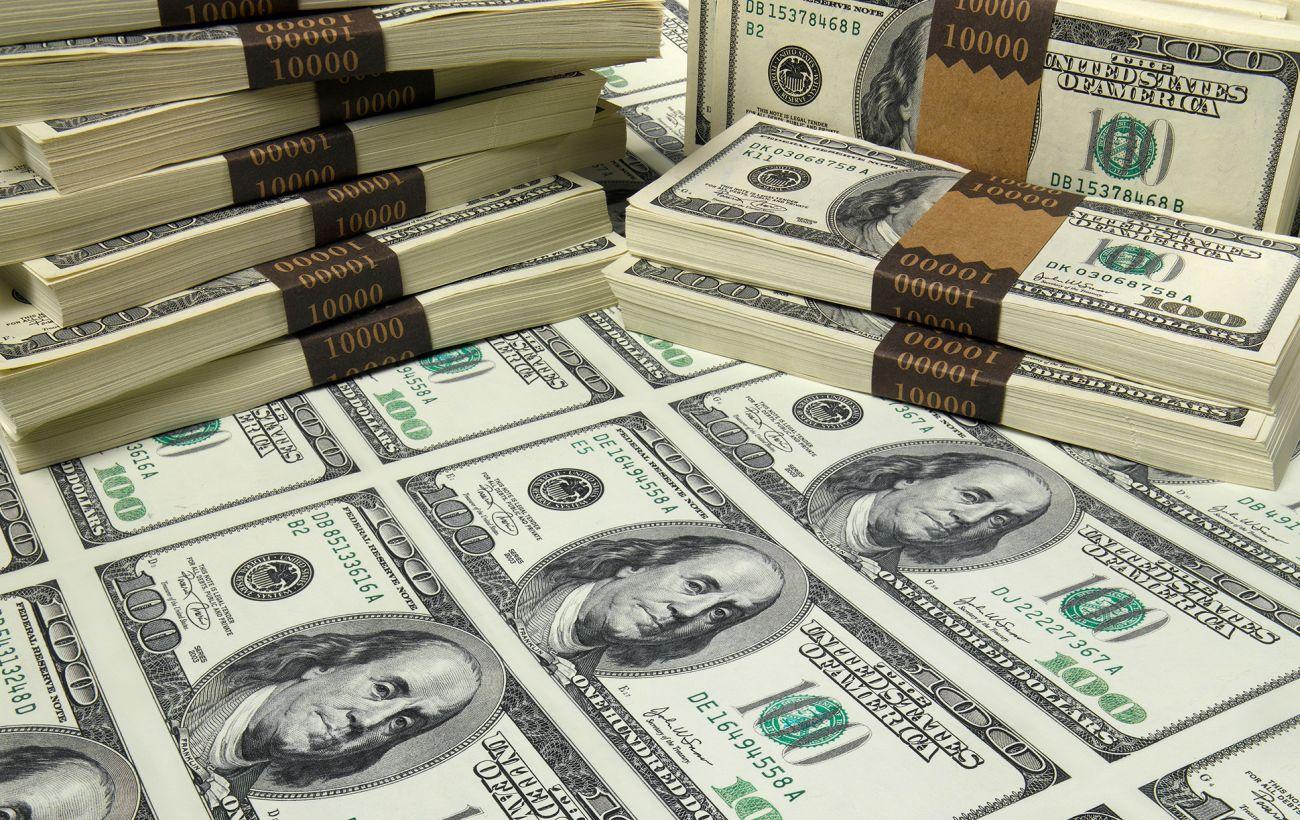Прогноз курса доллара до 51,5 грн: стоит ли украинцам беспокоиться