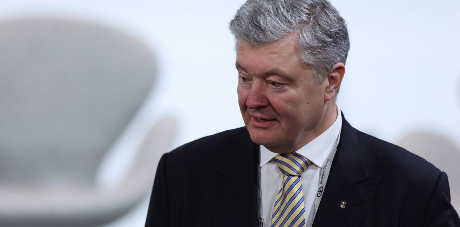 Порошенко отказался от польского ордена вслед за Зеленским
