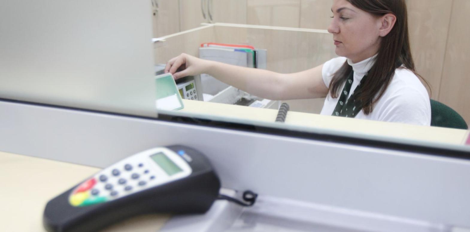 Курсы доллара и евро в ПриватБанке и Ощадбанке 24 июня