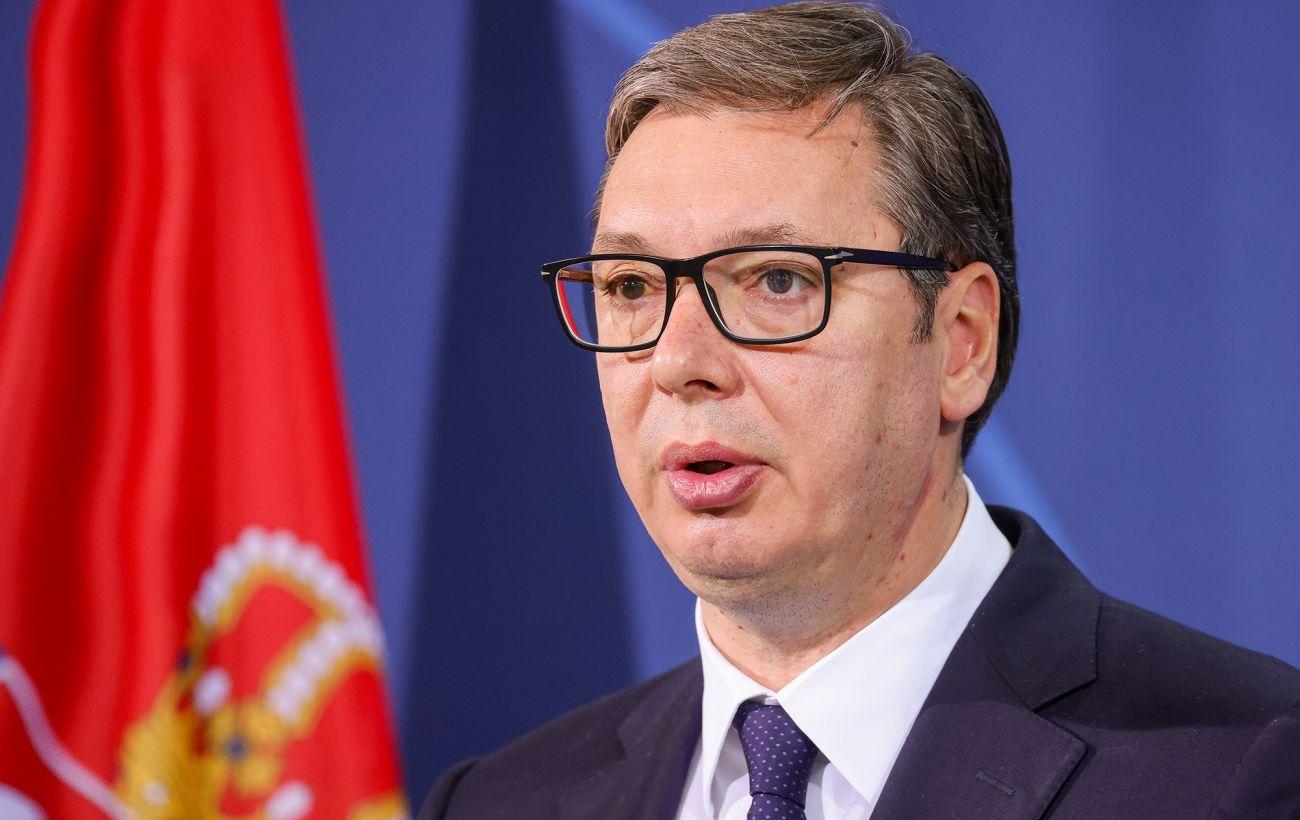 Президент Сербии Вучич объявил об уходе в отставку