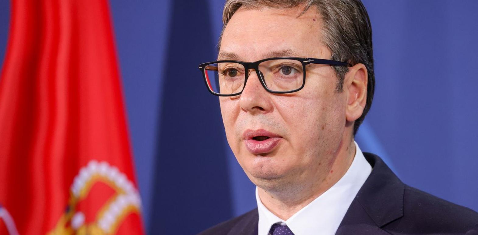 Президент Сербии Вучич объявил об уходе в отставку