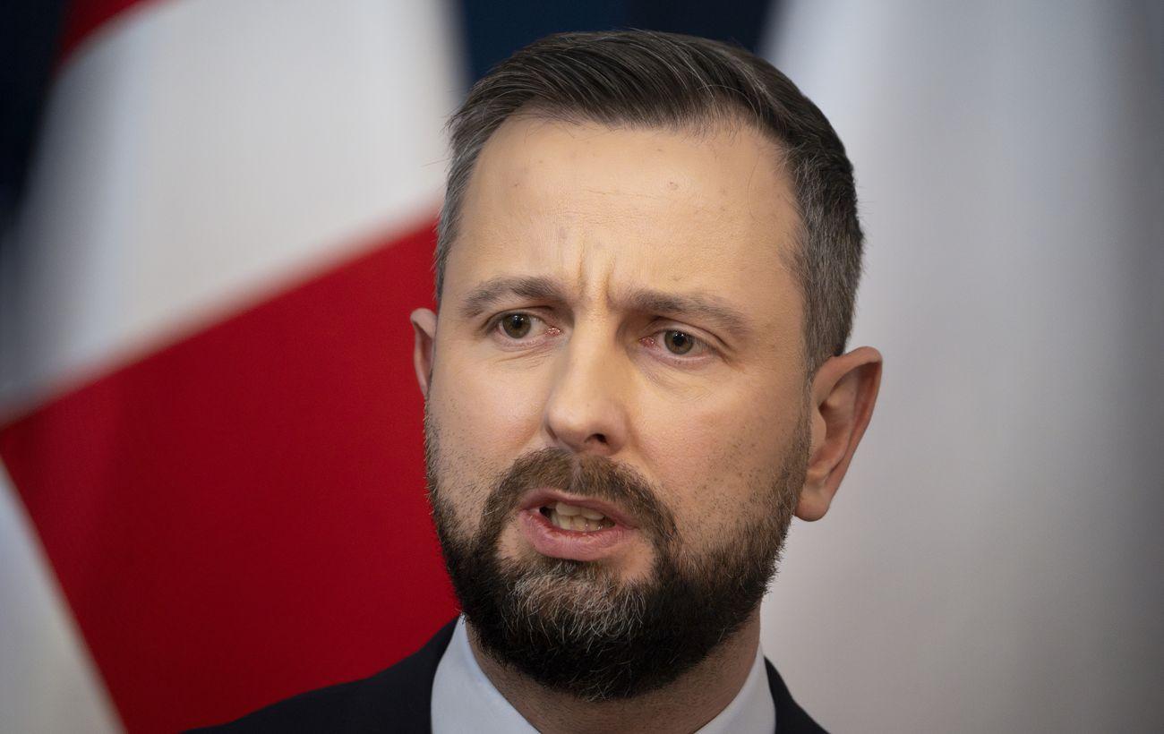 Глава Минобороны Польши: Украинцы призывного возраста должны служить на родине