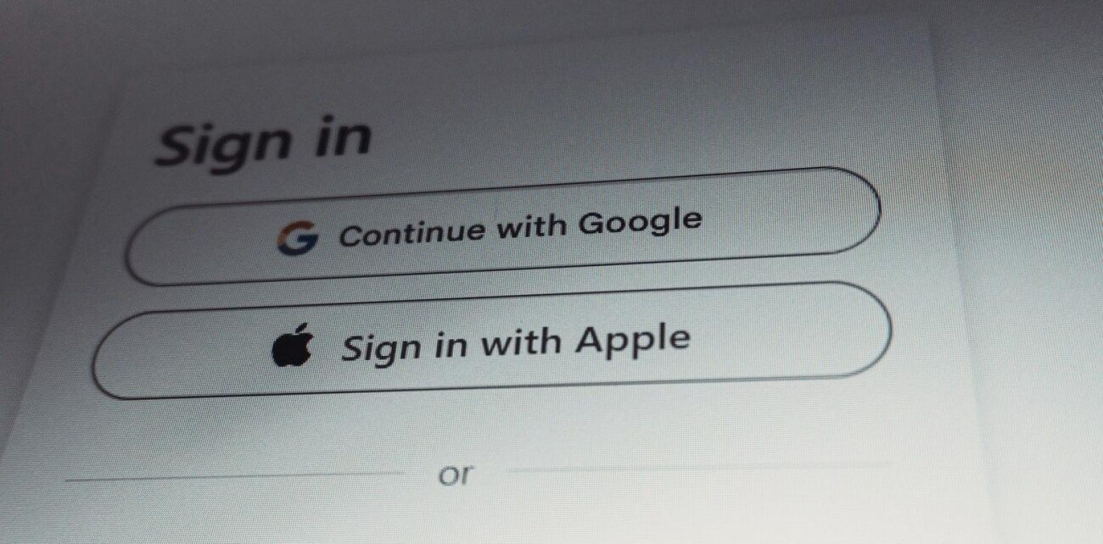 Крупный цифровой сбой в России: недоступны Google, GitHub и Apple