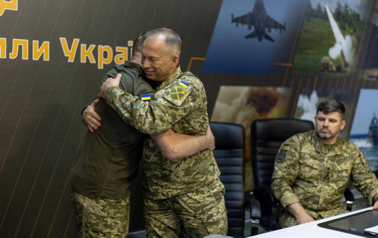 Сырский передал командование ВСУ Драпатому, объявив о новом этапе