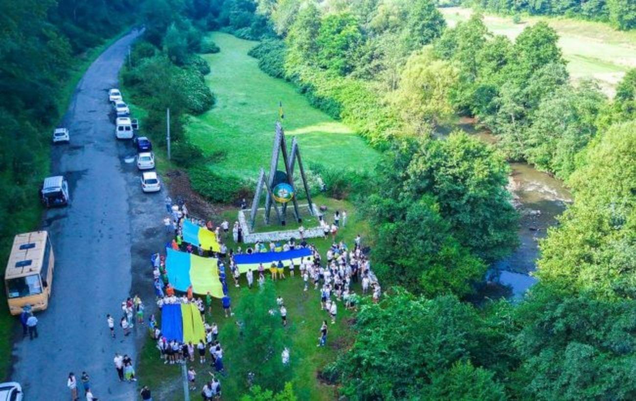 В лагере "Артек Закарпатья" нашли плесень и переполненные комнаты