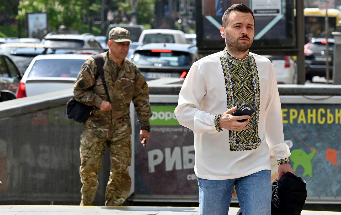 Украинских работников ждет сокращение брони: прогноз юриста