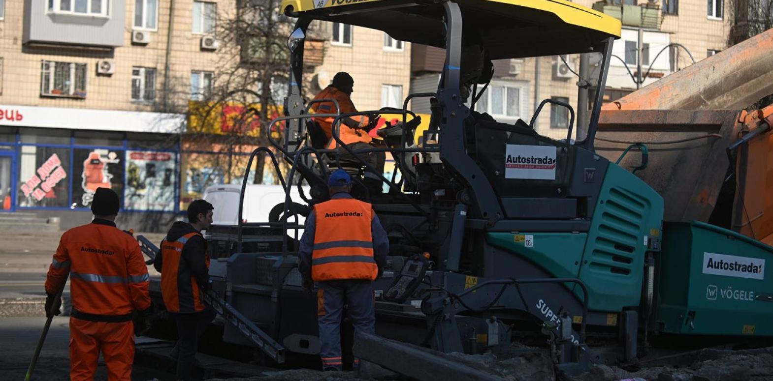 Движение в Киеве: где перекроют дороги и изменят маршруты с 15 августа
