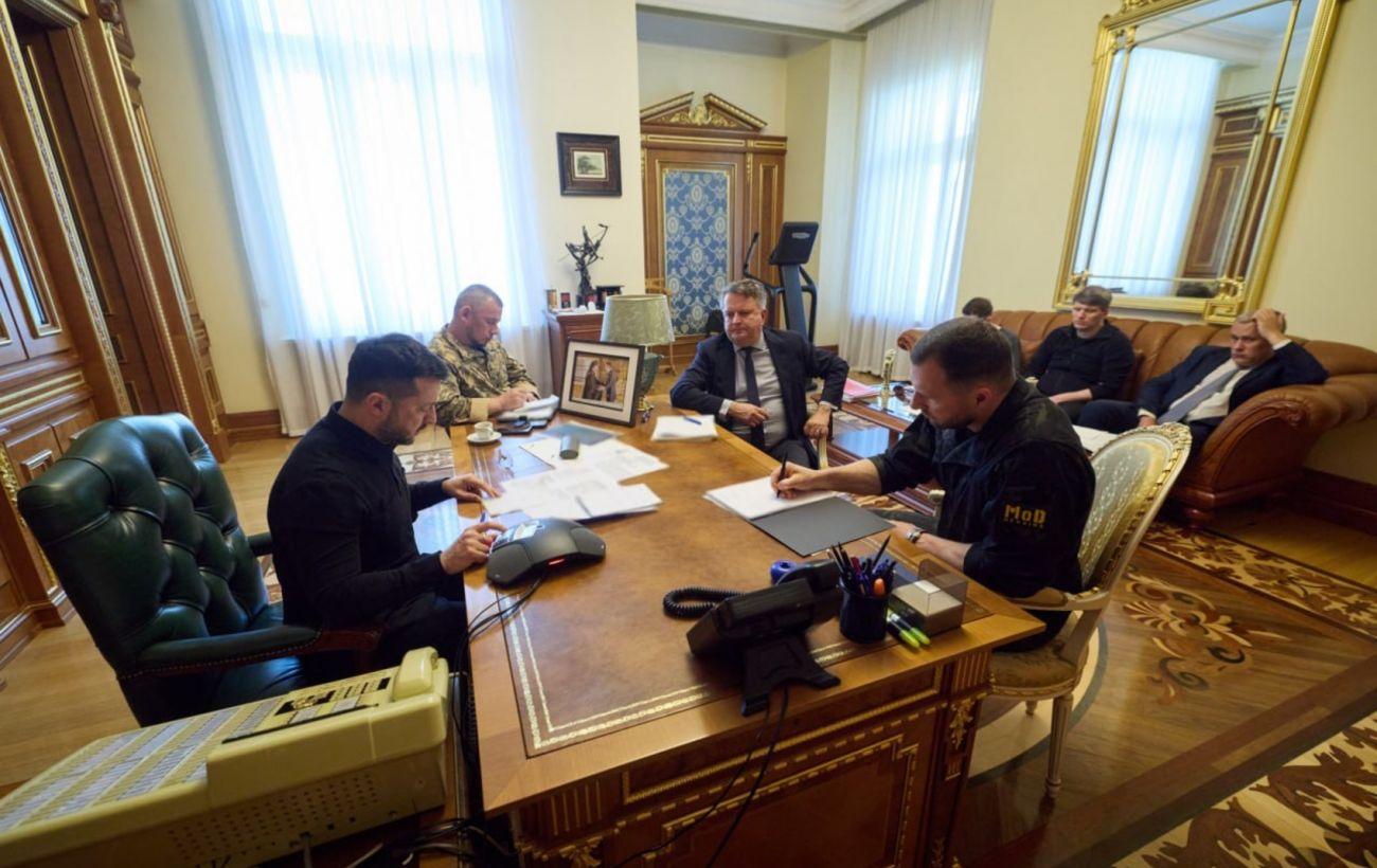 Макрон поможет Украине получить ракеты для Patriot