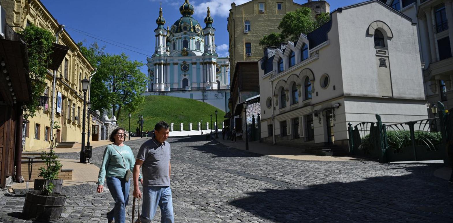 Погода в Украине 28 августа: дожди уходят, температура растет