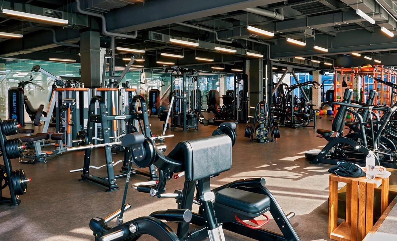 тренажерный зал в SkyFitness