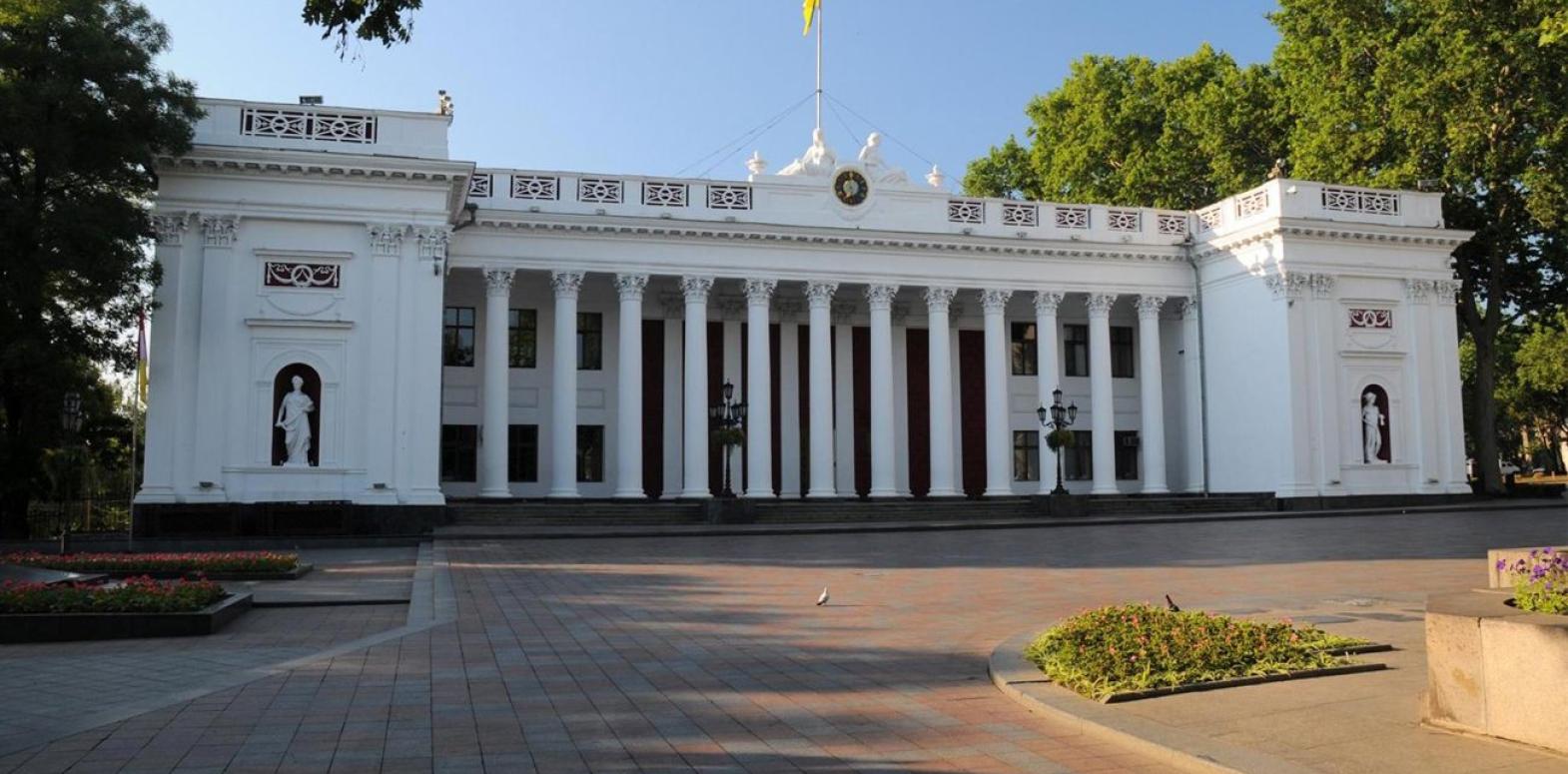 Конфликт из-за депутата сорвал сессию Одесского горсовета