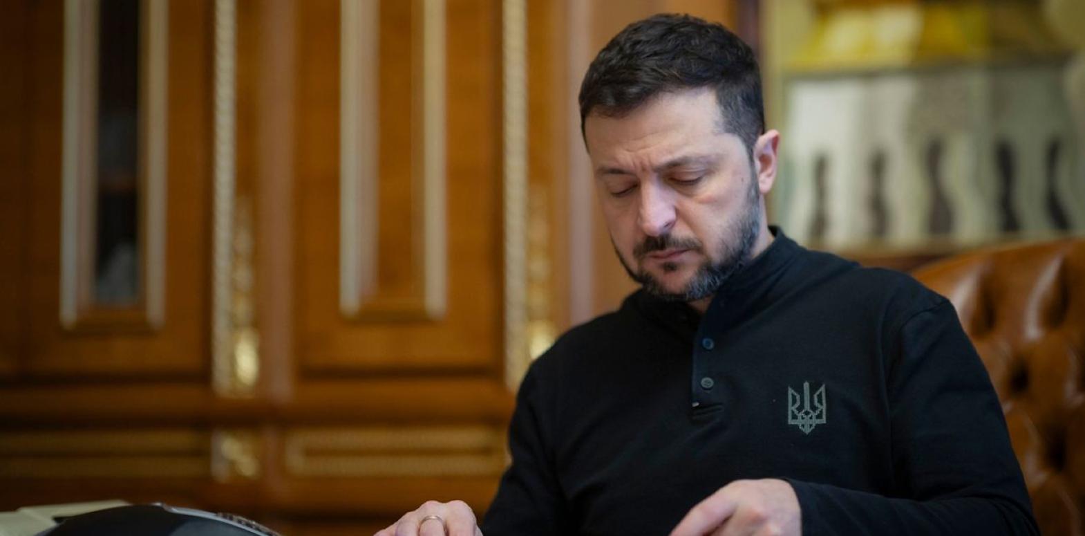 Зеленский: война вынуждает совершать много ошибок