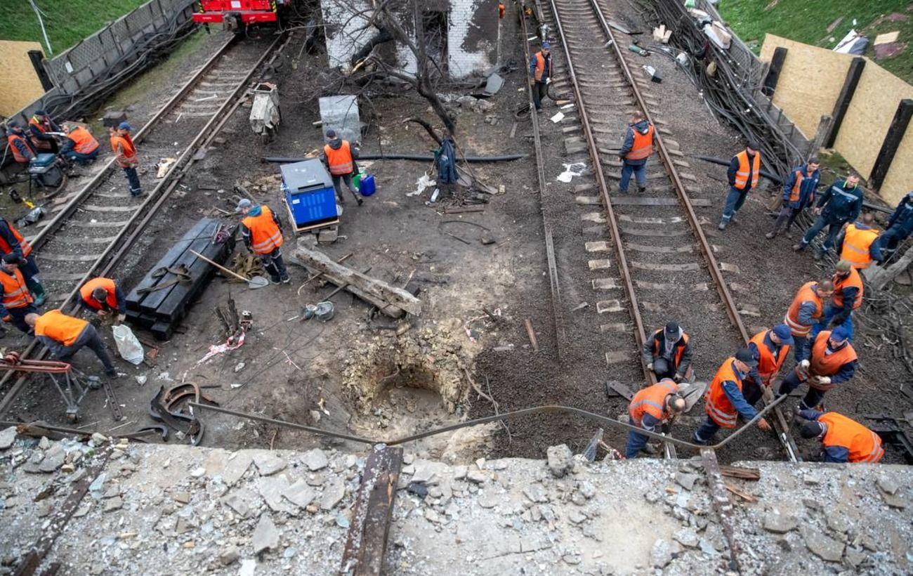Метро Киева: движение по "красной" ветке восстановят сегодня вечером